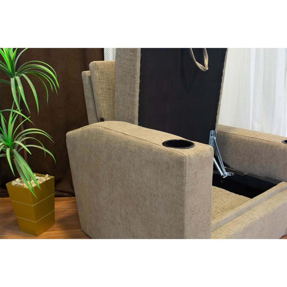 Olaf Chair with Storage Compartment