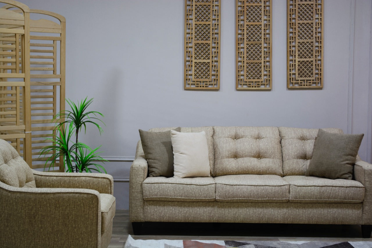 طقم كنب موآنا 3 قطع – قماش بيج بتصميم عصري يجمع بين الراحة والأناقة
