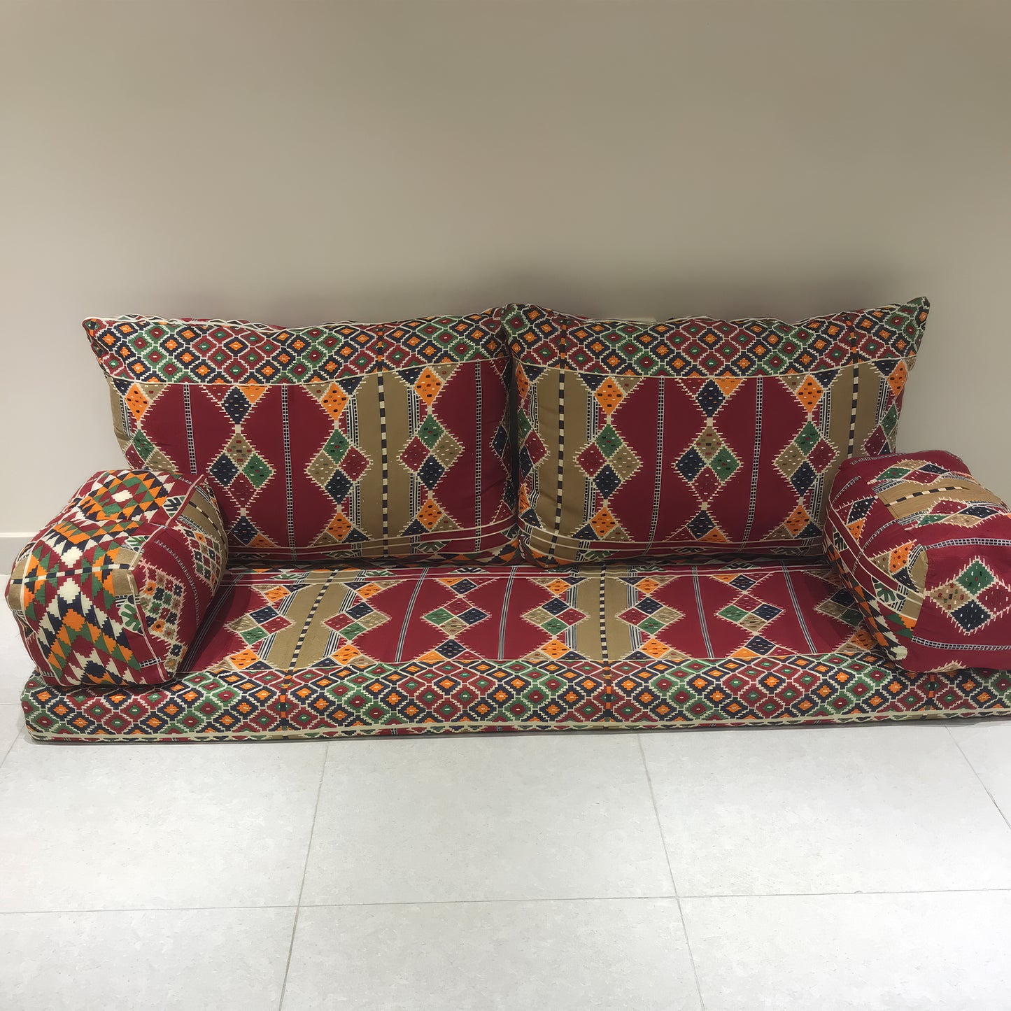 NUBI Majlis (1 base seat + 2 back cushions + 2 armrests + 2 panels + 1 bean bag pouf) - 200*60*60 cm – Various Colors