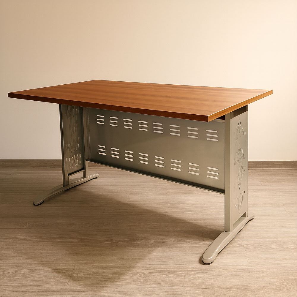 مكتب 140×60×75 سم + شاسيه معدني – بني – AZ50042